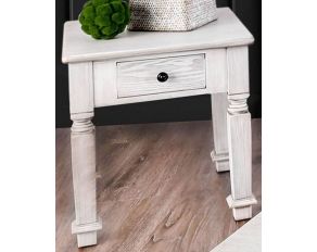 Oliet End Table in Antique White