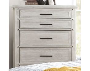 Shawnette Chest of Drawers in Antique White