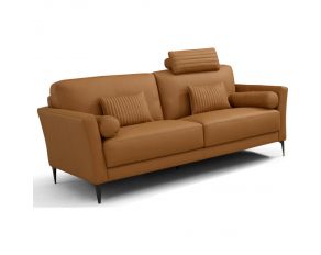 Tussio Loveseat with 5 Pillows in Saddle Tan