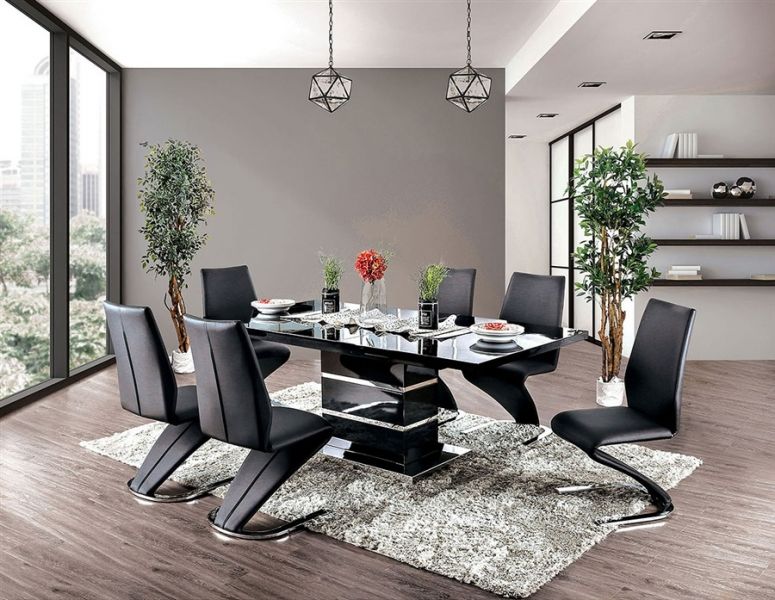 Black and chrome table 2024 and chairs