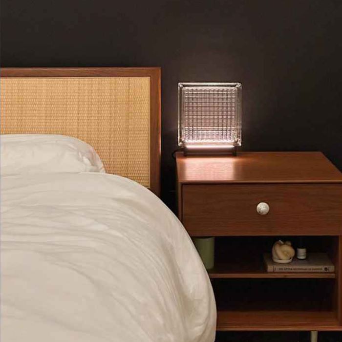 https://www.localfurnitureoutlet.com/media/wysiwyg/_2_Brown_Wooden_Nightstand.jpg