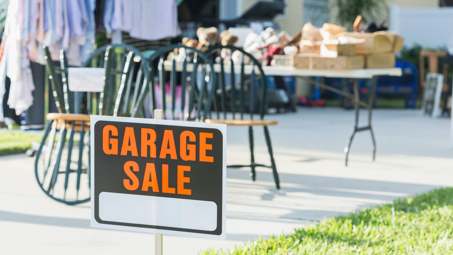 Furniture garage sale - Local Furniture Outlet